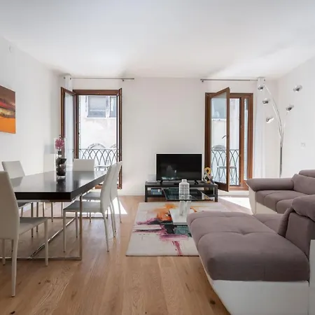 Lejlighed San Marco Prestige With Terrace By Wonderful Italy *