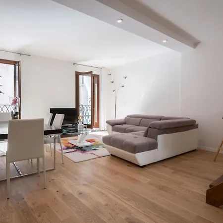 San Marco Prestige With Terrace By Wonderful Italy Appartement