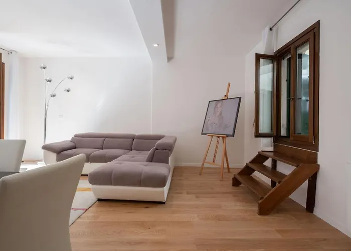 Lägenhet San Marco Prestige With Terrace By Wonderful Italy *