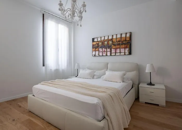 Lägenhet San Marco Prestige With Terrace By Wonderful Italy