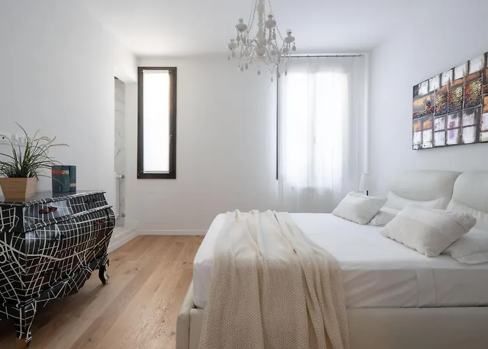 San Marco Prestige With Terrace By Wonderful Italy *